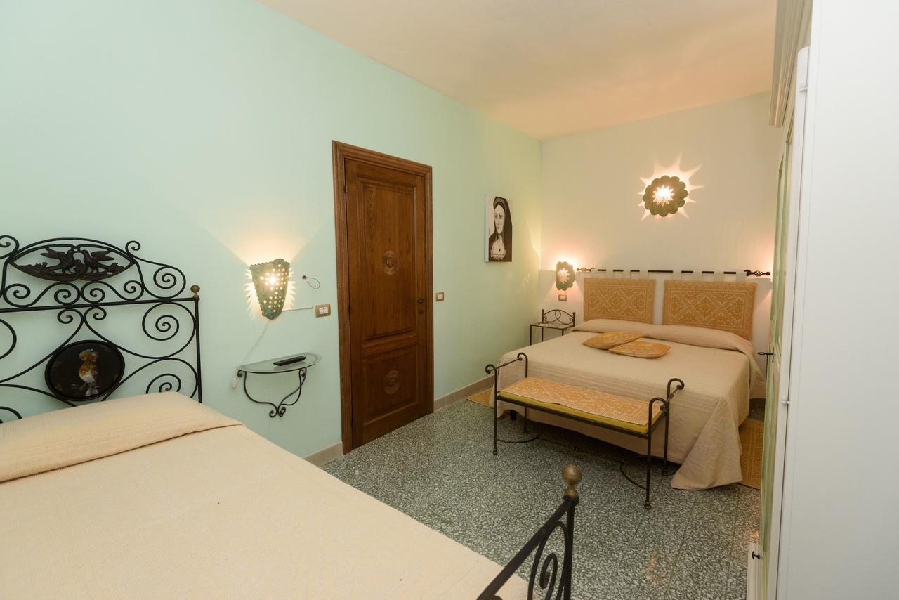 Al Vecchio Corso B&B Tempio Pausania Ngoại thất bức ảnh