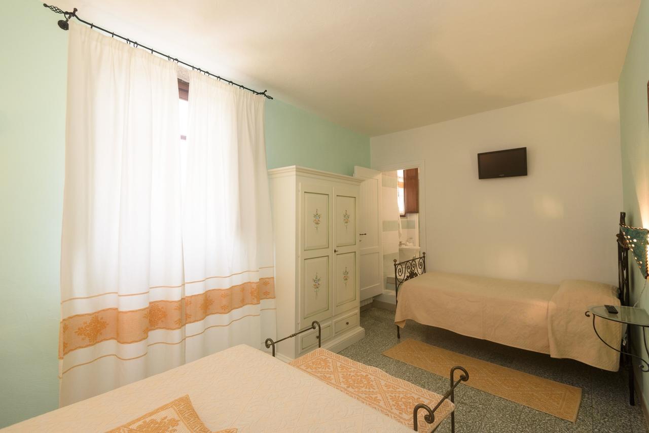 Al Vecchio Corso B&B Tempio Pausania Ngoại thất bức ảnh