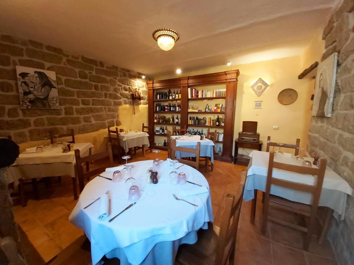 Al Vecchio Corso B&B Tempio Pausania Ngoại thất bức ảnh